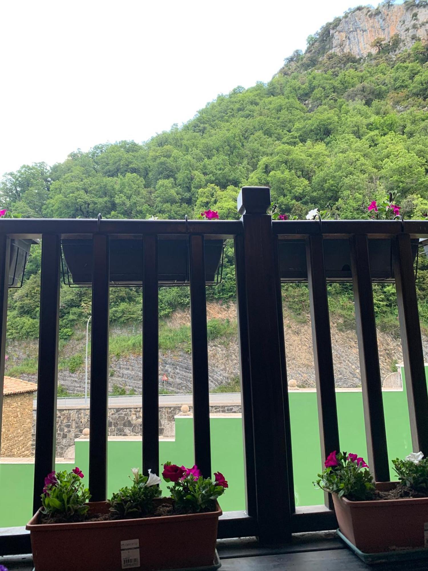 Argonz Etxea Hotel Urzainqui Buitenkant foto